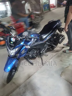 Honda Hornet 2023 Blue