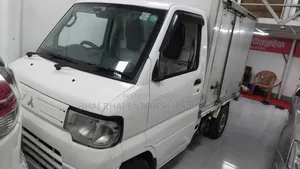 Mitsubishi Freezer Van 2012