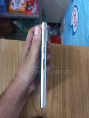 গুগল পিক্সেল ৭ ২৫৬ জিবি সাদা