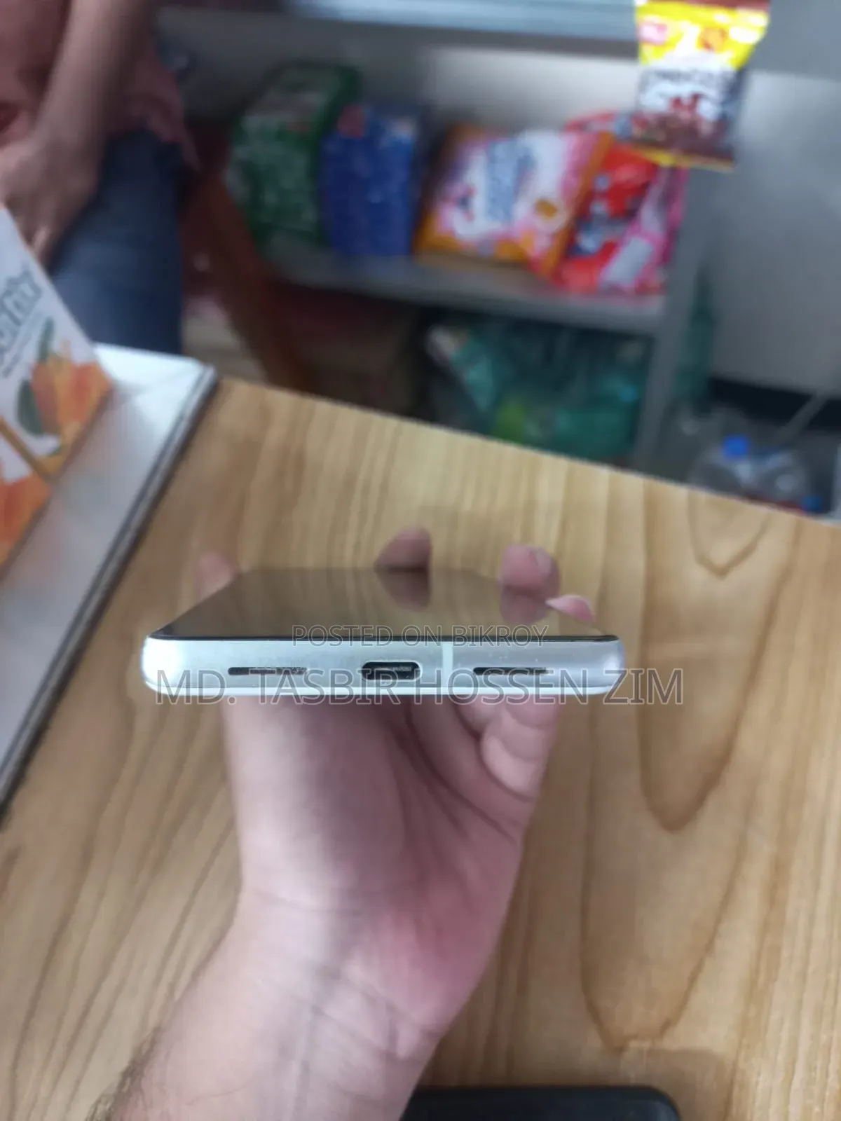 গুগল পিক্সেল ৭ ২৫৬ জিবি সাদা