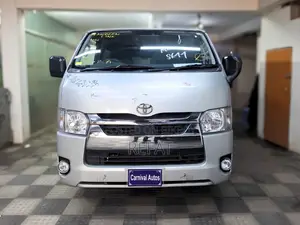 Toyota HiAce 2021 Silver