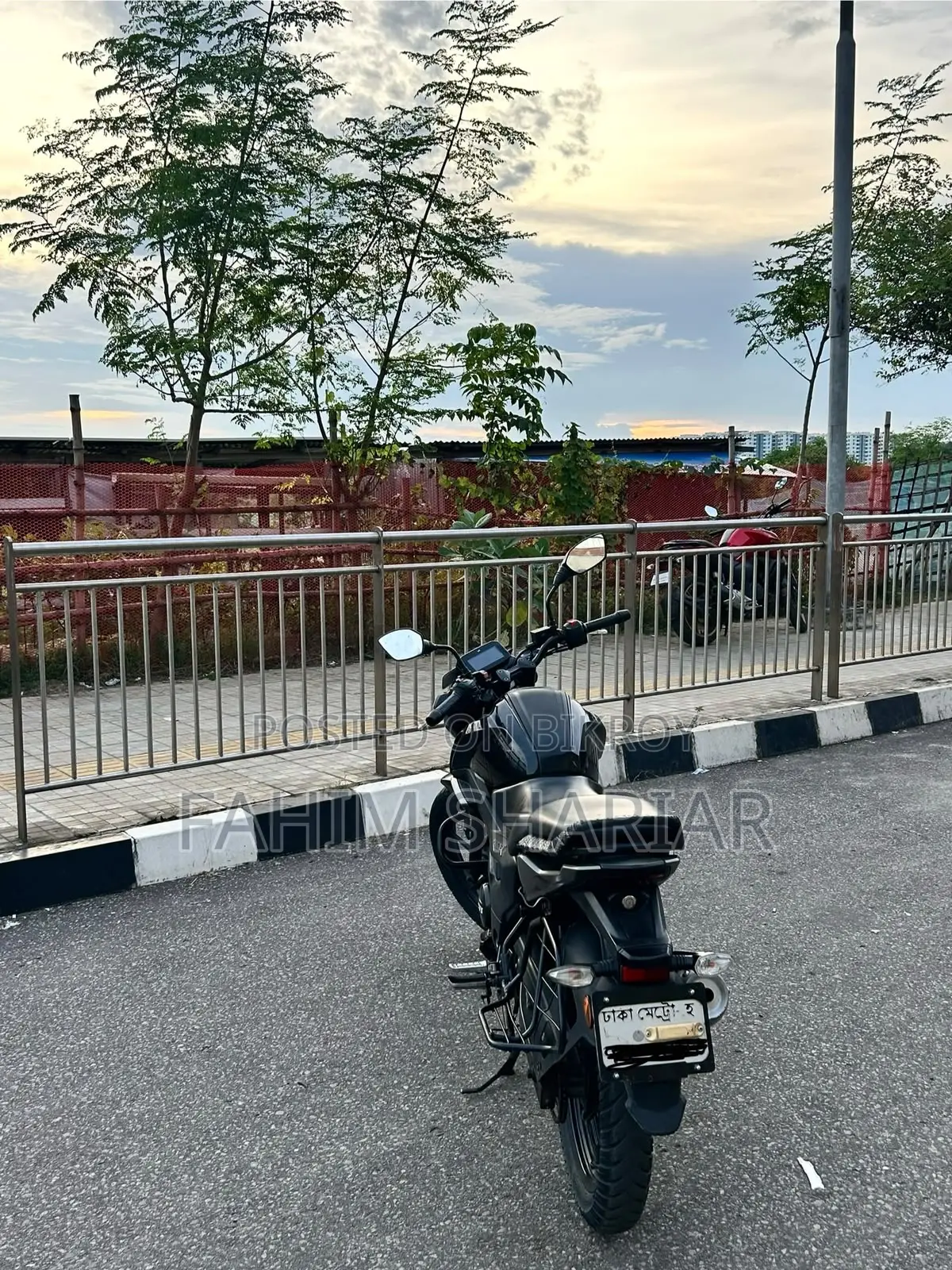 টিভিএস রাইডার ১২৫ ২০২২ কালো