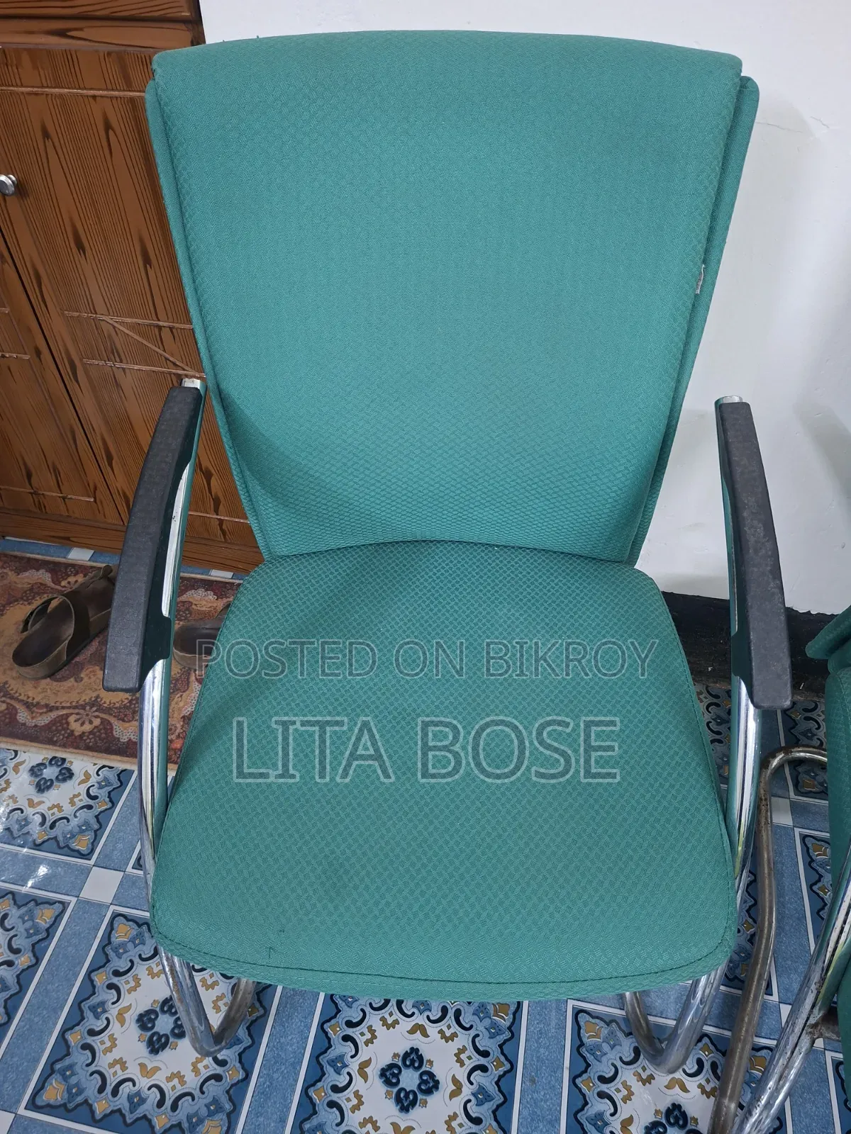 Chair / Office Chair / Meeting Chairs (8 pcs)