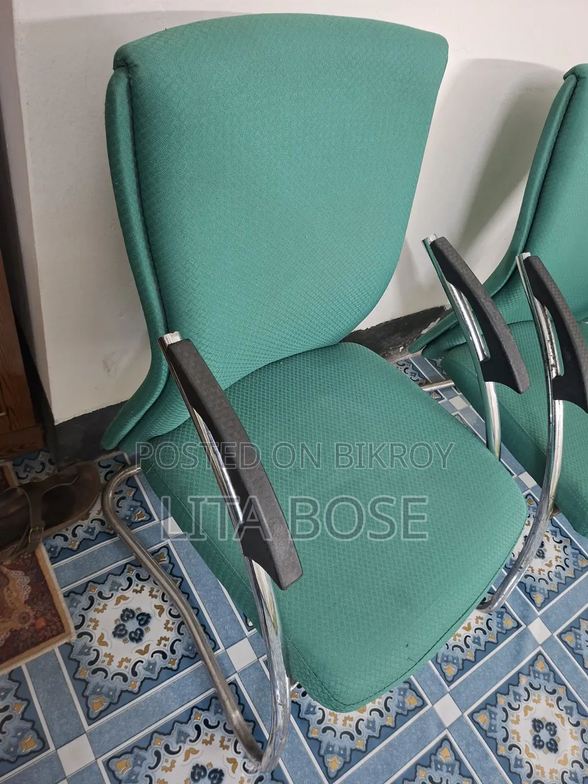 Chair / Office Chair / Meeting Chairs (8 pcs)