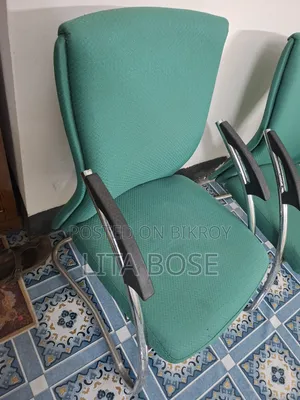 Chair / Office Chair / Meeting Chairs (8 pcs)