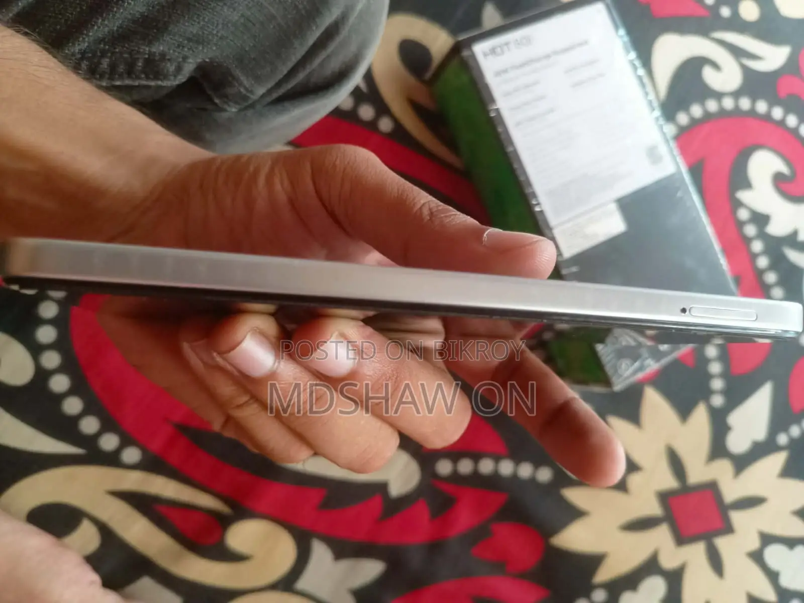 Infinix Hot 60i 256 GB Purple