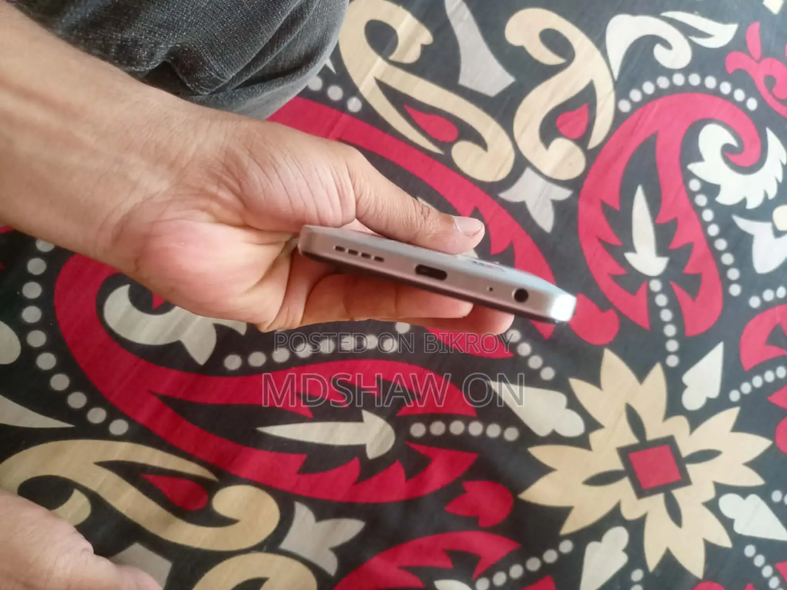 Infinix Hot 60i 256 GB Purple