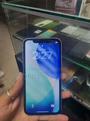 অ্যাপল আইফোন ১১ ৬৪ জিবি হোয়াইট