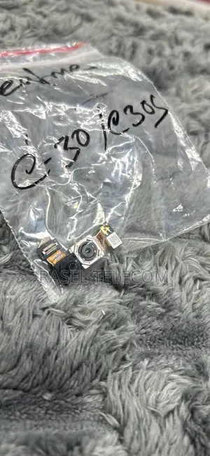 সি৩০এস ক্যামেরা সামনের এবং পেছনের