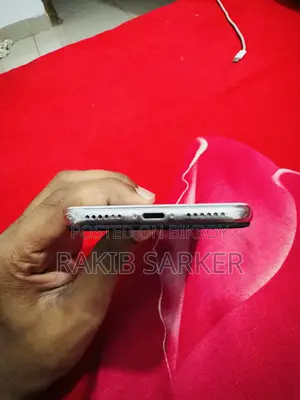 অ্যাপল আইফোন এক্স ৬৪ জিবি হোয়াইট