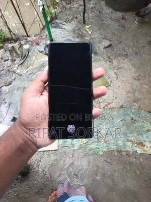 অপ্পো রেনো ২৫৬ জিবি কালো