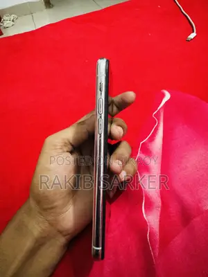 অ্যাপল আইফোন এক্স ৬৪ জিবি হোয়াইট