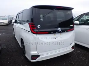 Toyota Noah 2022 Pearl