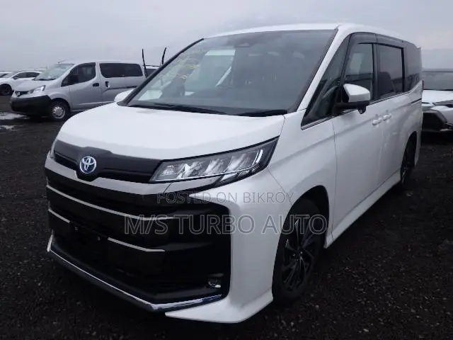 Toyota Noah 2022 Pearl