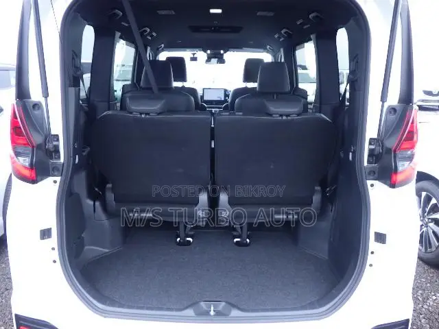 Toyota Noah 2022 Pearl