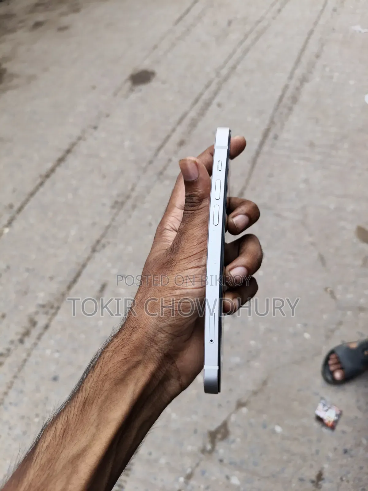 অ্যাপল আইফোন ১২ ১২৮ জিবি হোয়াইট