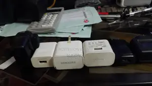 অরিজিনাল এলজি, সনি, অ্যাপল, এক্সপেরিয়া, মোটোরোলা, সনি, আসুস, স্যামসাং ইত্যাদি এডাপ্টার