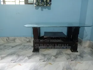 ওতোগী টি টেবিল