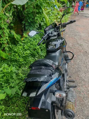বাজাজ পালসার ১৫০ ২০২১ ব্ল্যাক