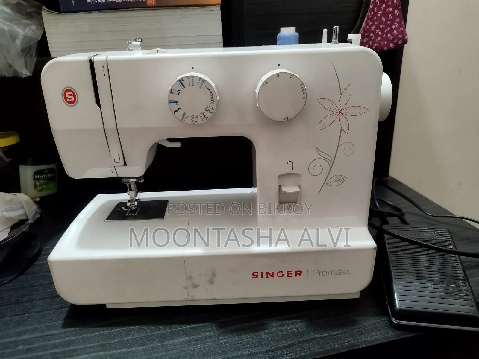 Used Singer Digital Sewing Machine for 1 Year