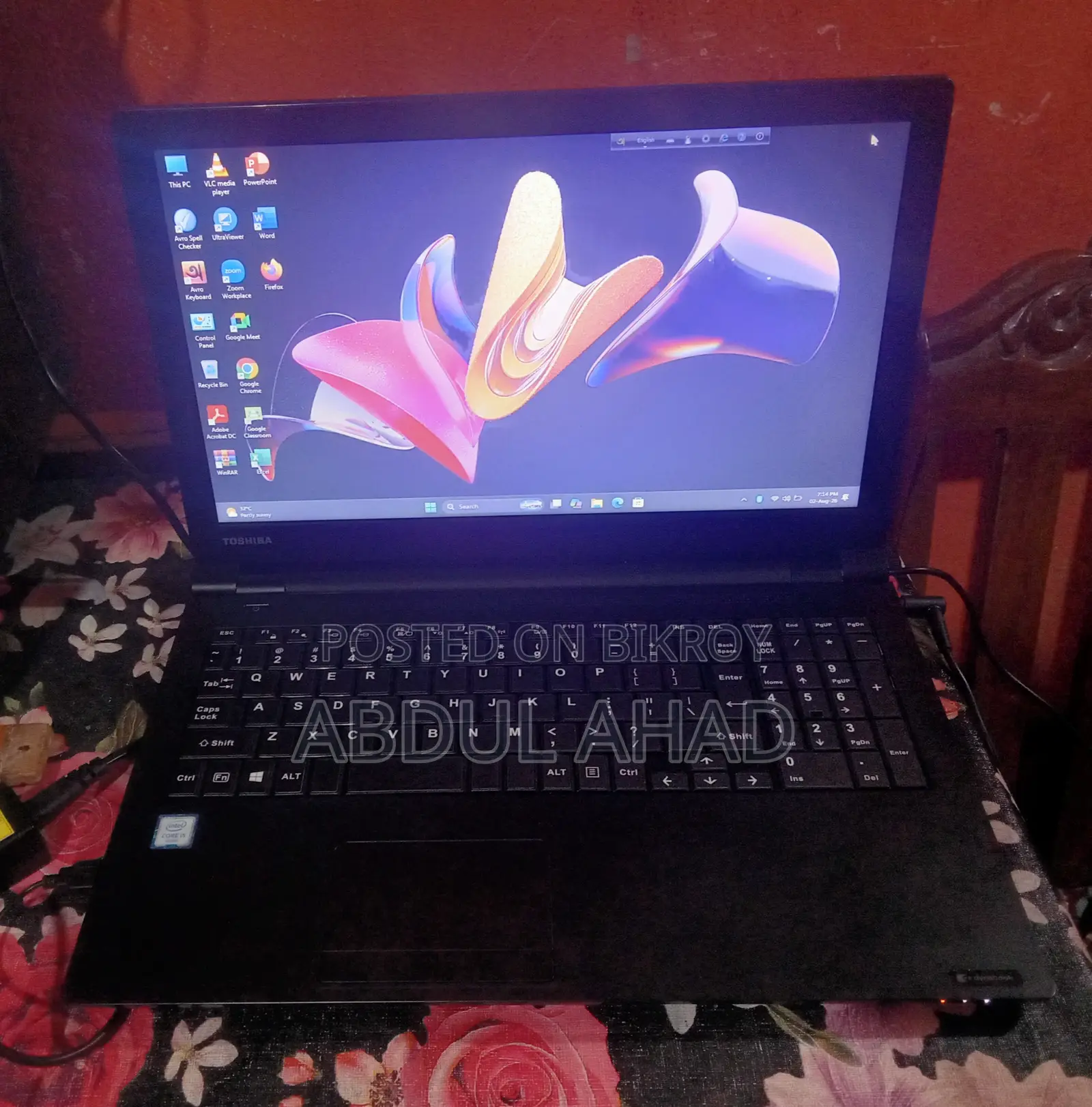 New Laptop Toshiba 8GB Intel Core I5 SSD 128GB