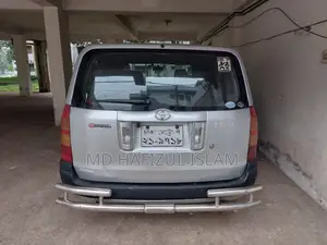 Toyota Succeed 2004 Silver