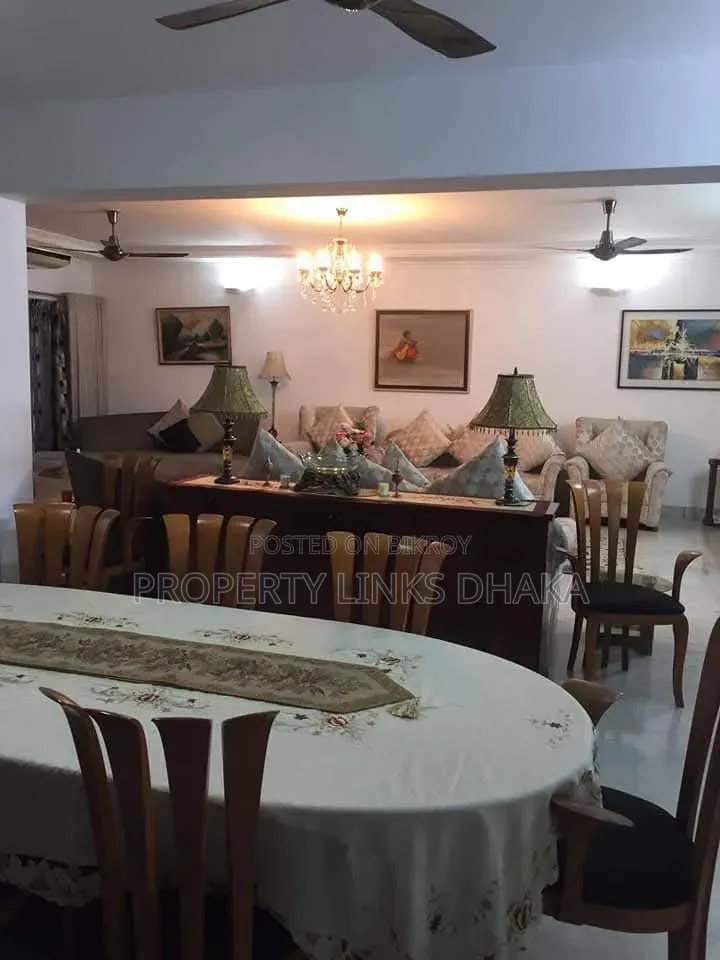 গুলশানে ভাড়ার জন্যfurnished ৫ বেডরুমের অ্যাপার্টমেন্ট
