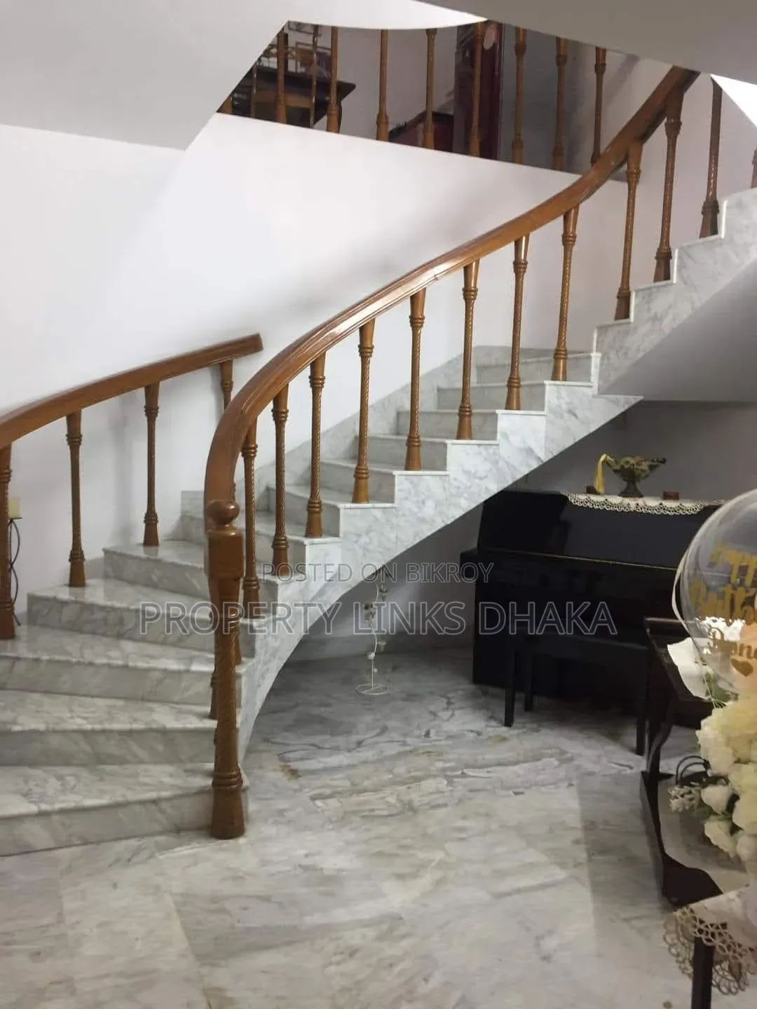 গুলশানে ভাড়ার জন্যfurnished ৫ বেডরুমের অ্যাপার্টমেন্ট