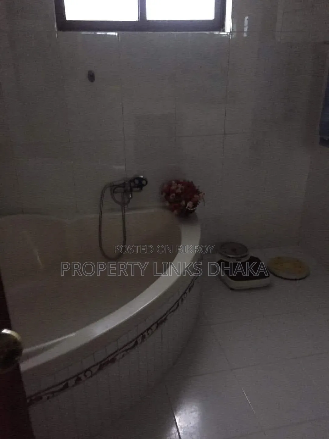 গুলশানে ভাড়ার জন্যfurnished ৫ বেডরুমের অ্যাপার্টমেন্ট
