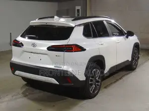 New Toyota Corolla Cross 2025 Pearl