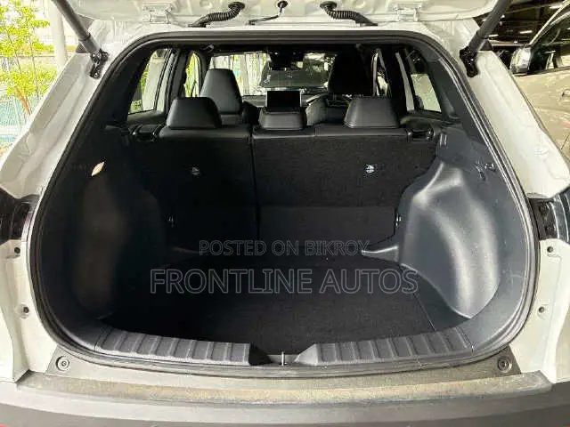 New Toyota Corolla Cross 2025 Pearl