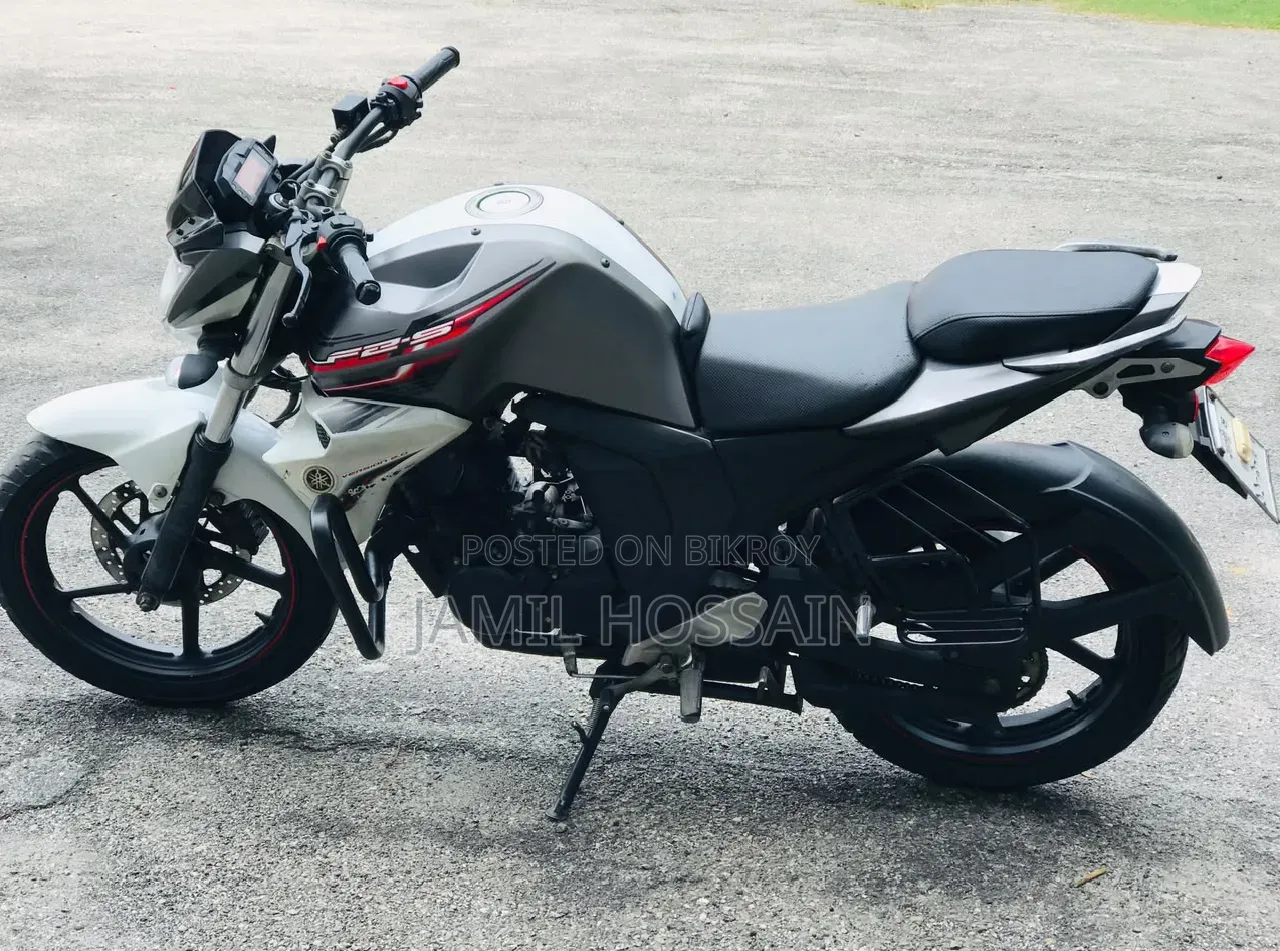 Yamaha FZS V2 2018 Gray