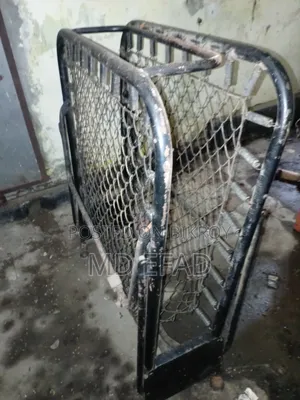 স্টিলের সিঙ্গেল খাট