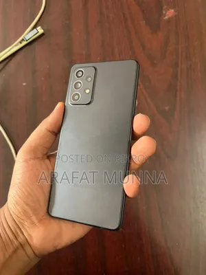 স্যামসাং গ্যালাক্সি এ৫২ ১২৮ জিবি ব্ল্যাক