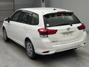 Toyota Corolla Fielder 1.5 Petrol Front-Wheel Drive 2021 White