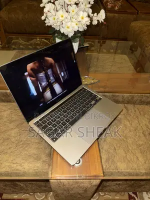 Laptop Apple MacBook Pro 2020 M1 8GB Apple M1 Pro SSD 256GB