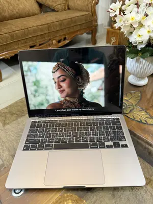 Laptop Apple MacBook Pro 2020 M1 8GB Apple M1 Pro SSD 256GB