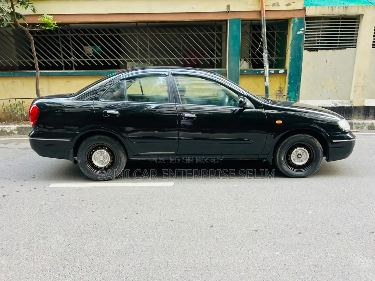 Nissan Sunny 2009 Black