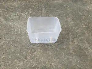 খাঁচা এবং পাখি/মুরগির খাবার ও পানির পাত্রের ফুল সেট বিক্রি হবে