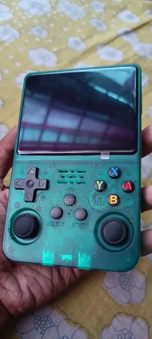R36s Handheld Gaming Console