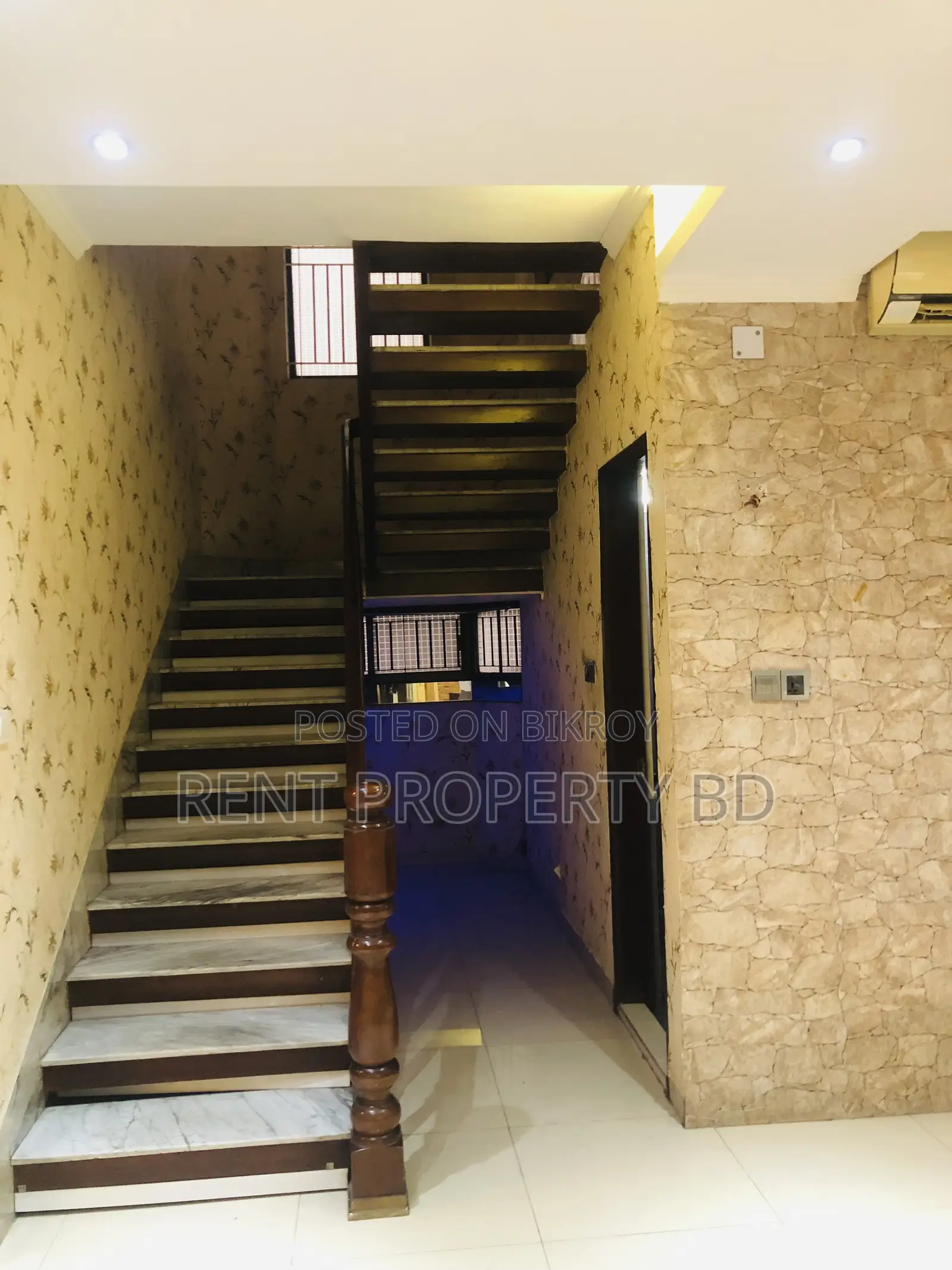 4 Bedroom Duplex in Gulshan for Rent