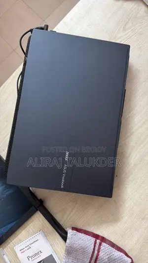 Laptop Asus Vivobook 15 8GB AMD Ryzen 7 SSD 512GB