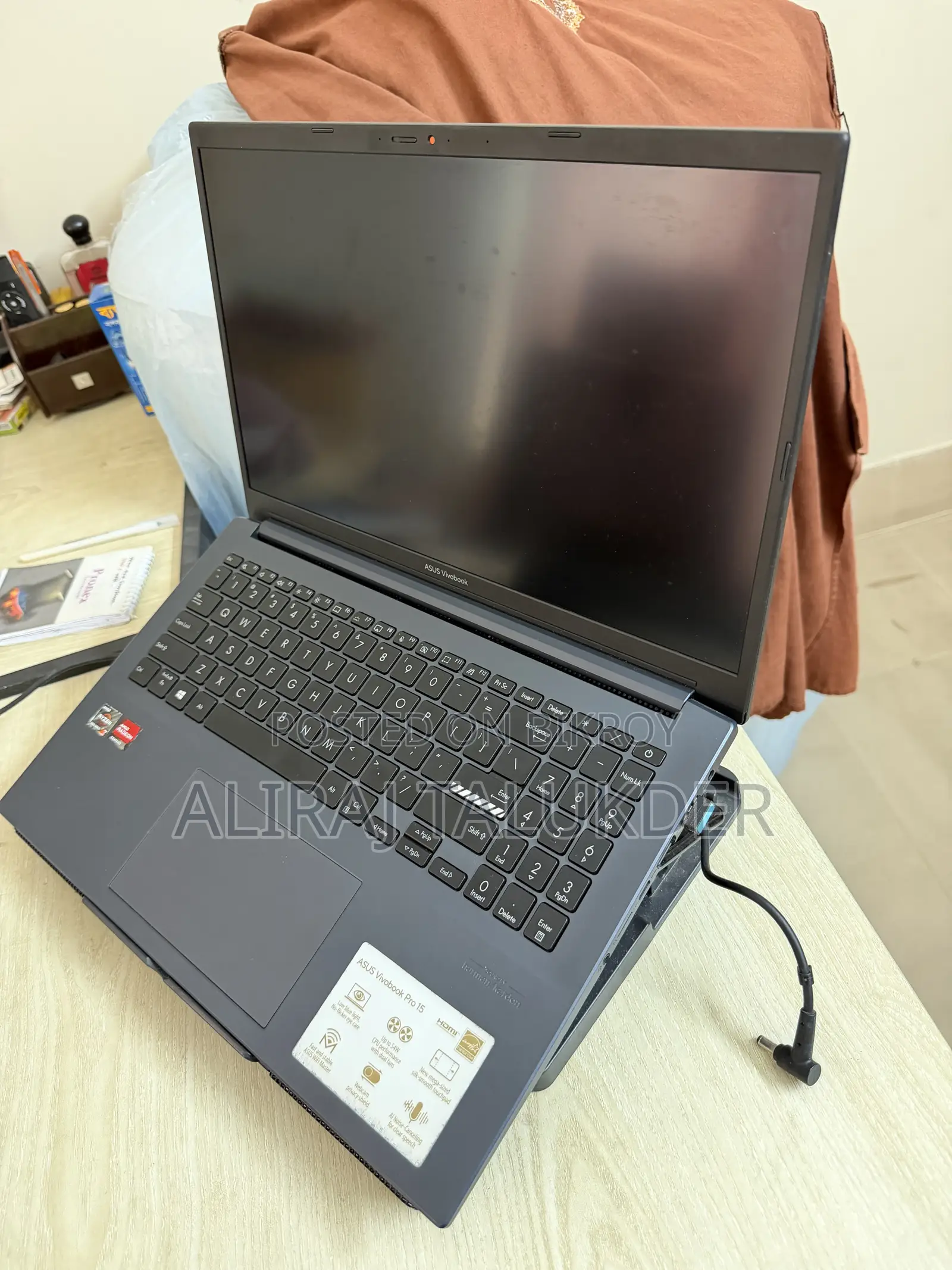 Laptop Asus Vivobook 15 8GB AMD Ryzen 7 SSD 512GB