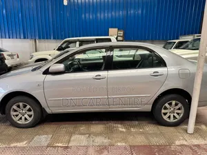 টয়োটা করোল্লা ২০০৫ সিলভার