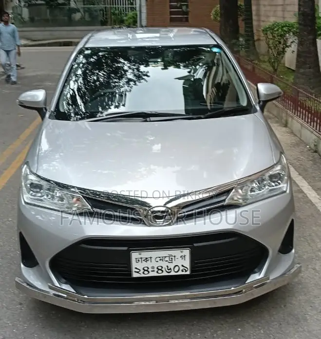 টয়োটা অ্যাক্সিও ২০২১ সিলভার