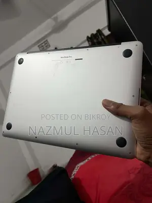 ল্যাপটপ অ্যাপল ম্যাকবুক ৮জিবি ইন্টেল কোর আই৫ এসএসডি ৫০০জিবি