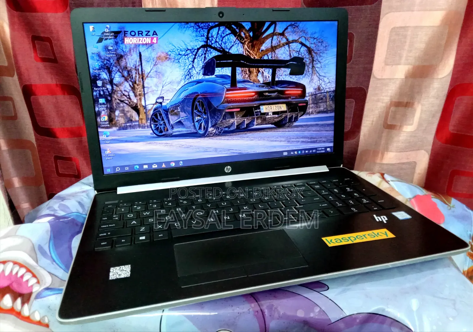 Laptop HP 4GB Intel Core I3 SSHD+SSD 1.5T