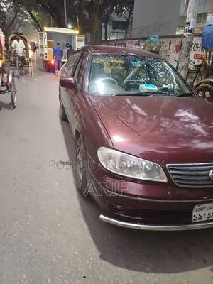 নিসান সানি ২০০৬ গ্রে