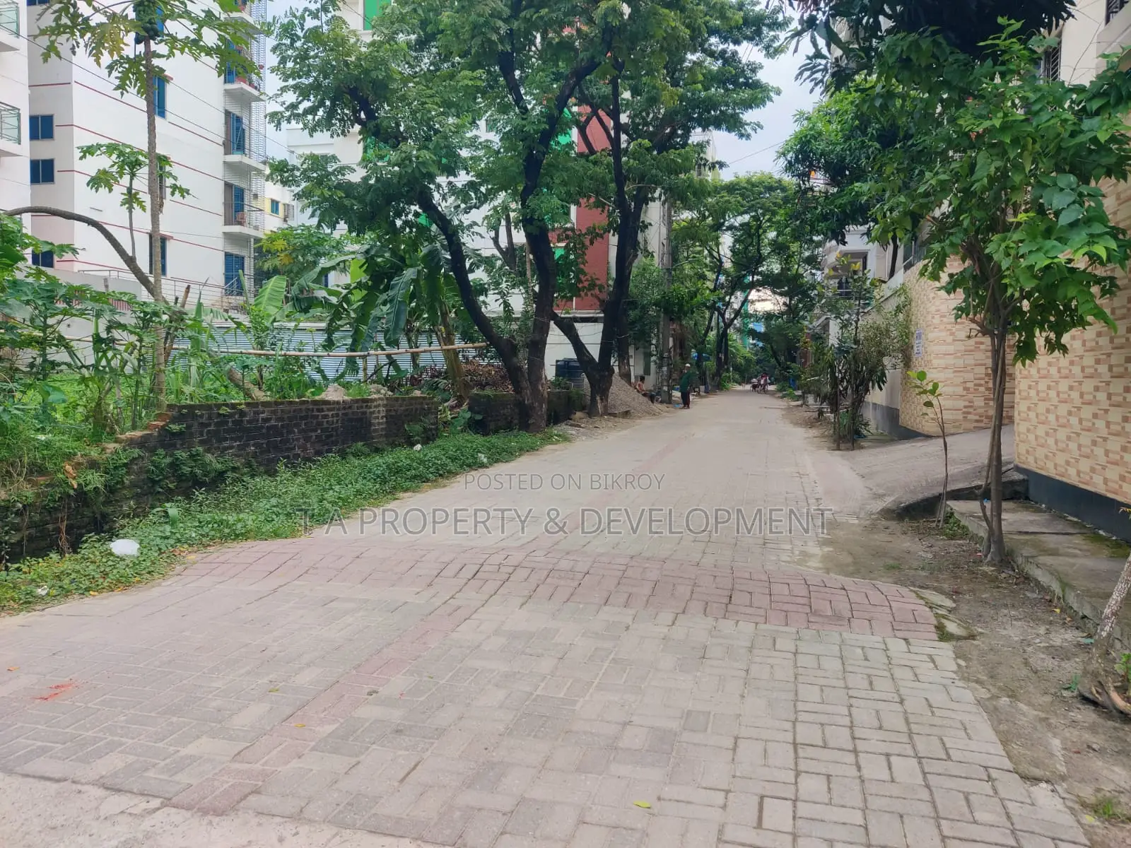 ব্লক - এম, ১০+১০=২০ কাঠা, দক্ষিণমুখী প্লট বিক্রি