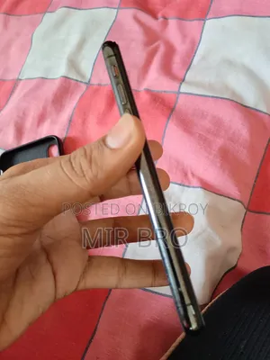 Apple iPhone X 64 GB Black